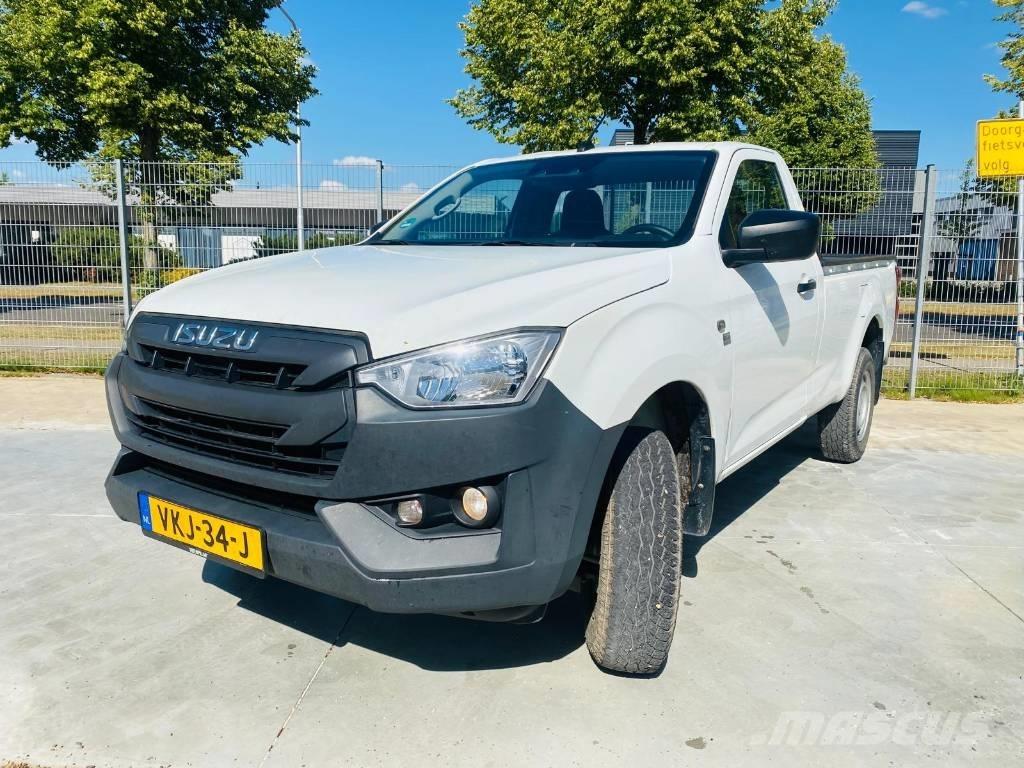 Isuzu D-Max Socage Otomobiller