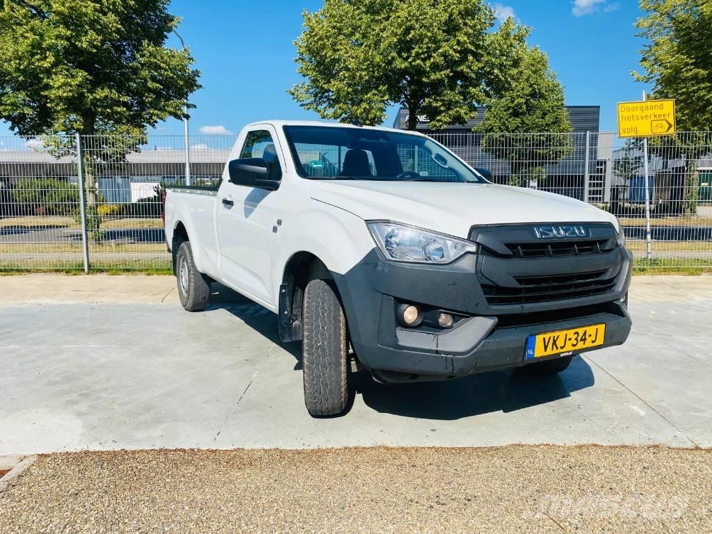 Isuzu D-Max Socage Otomobiller