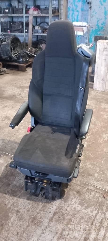 Scania R440  2627357 Kabinler