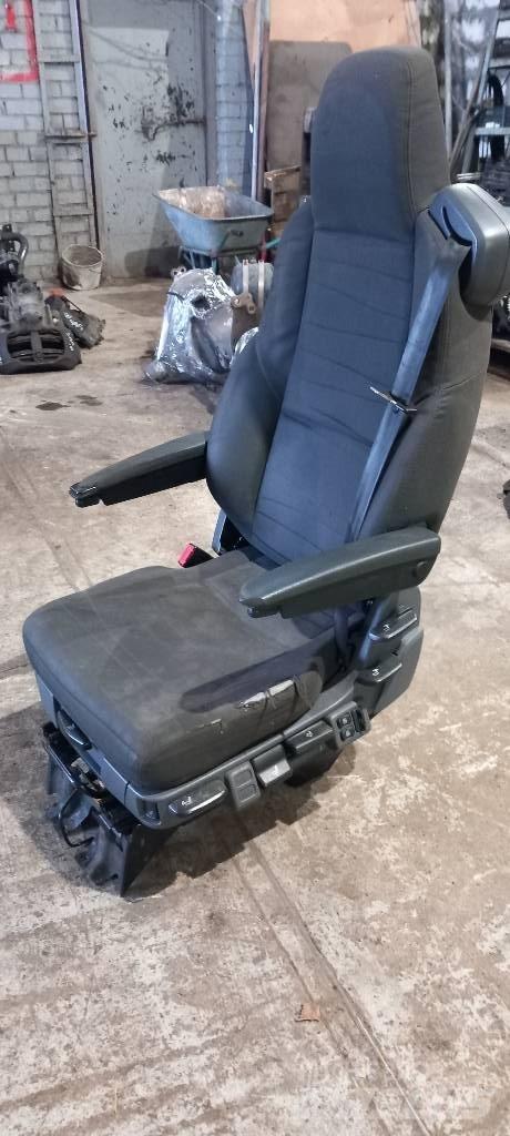 Scania R440  2627357 Kabinler