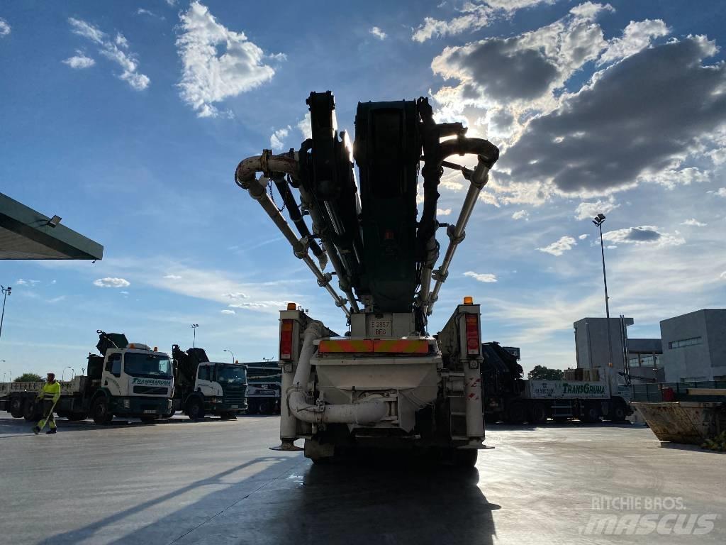 Junjin JJV-5Z6318 Beton dağıtım bomları