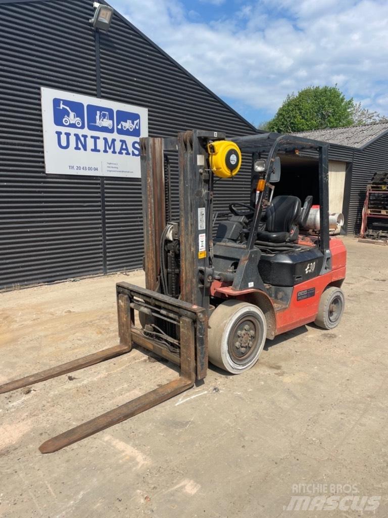EP FG 25 LPG'li forkliftler