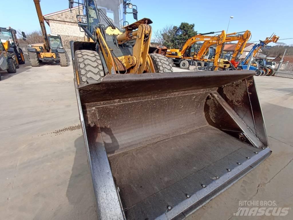 Komatsu WA270-7 Tekerlekli yükleyiciler