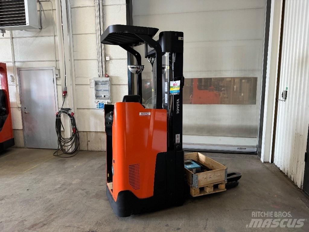 Toyota SSI160LN Akülü depo ekipmanları