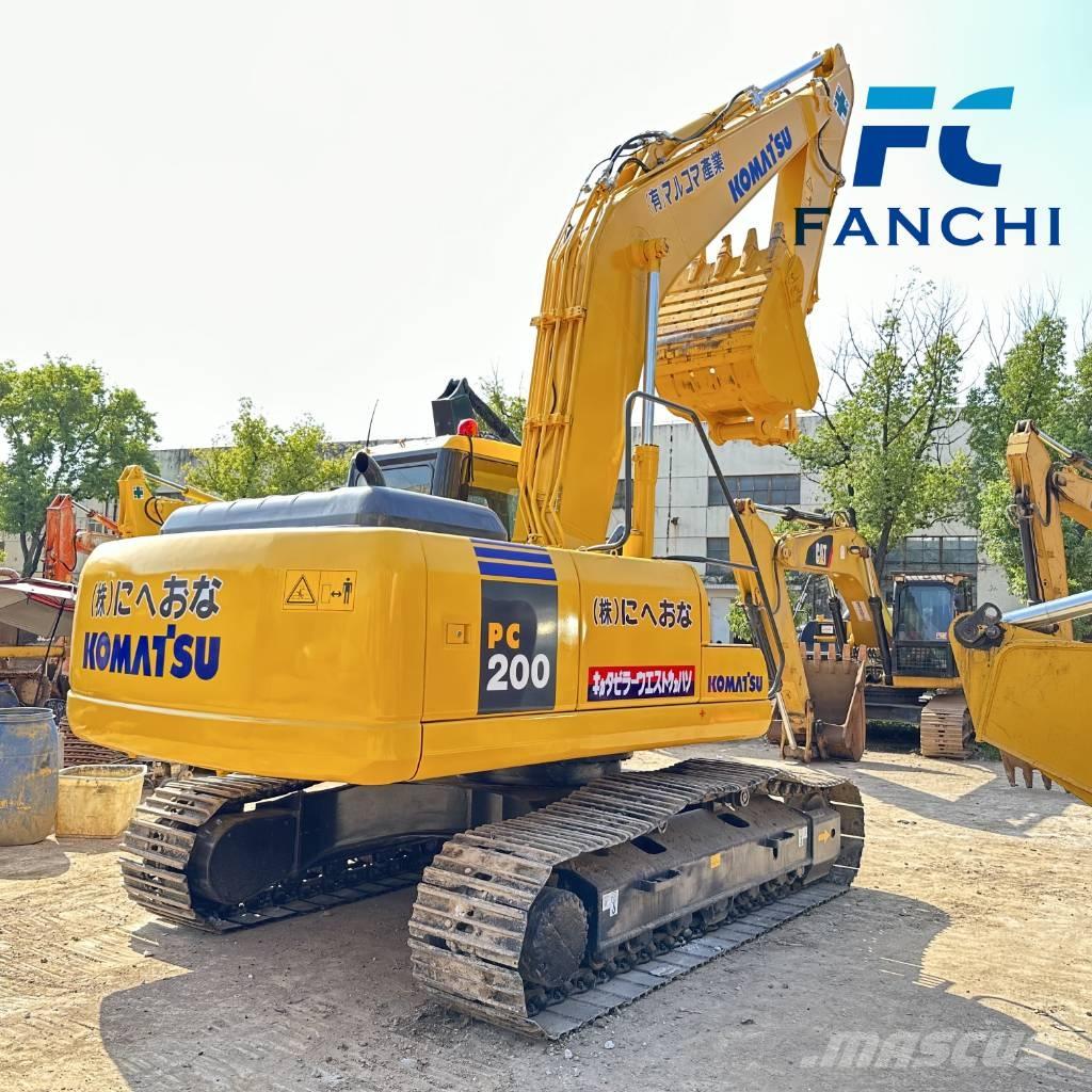 Komatsu PC 200 Paletli ekskavatörler