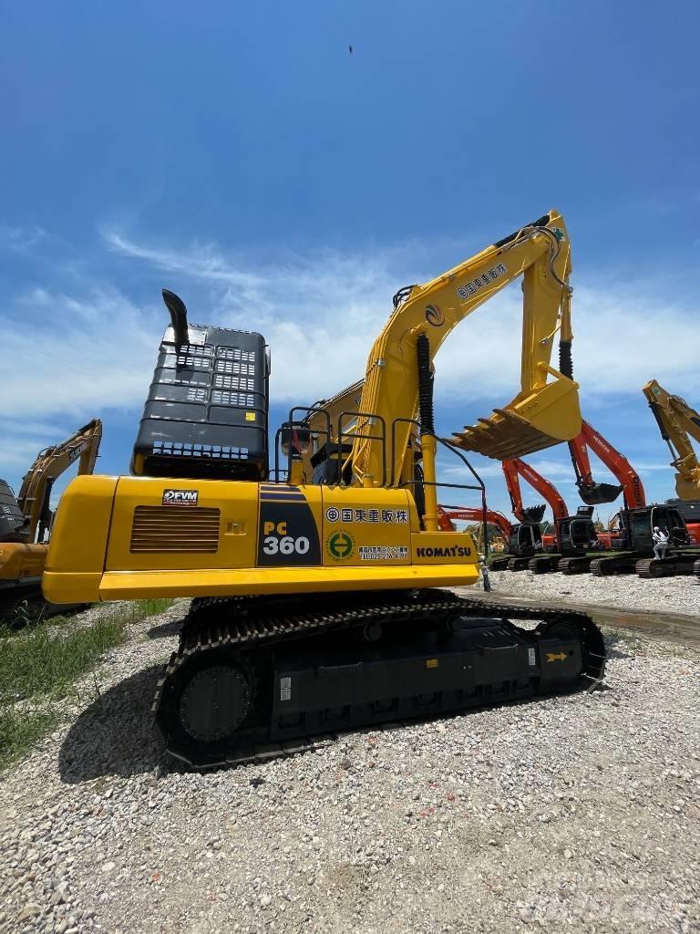 Komatsu PC 360 Paletli ekskavatörler