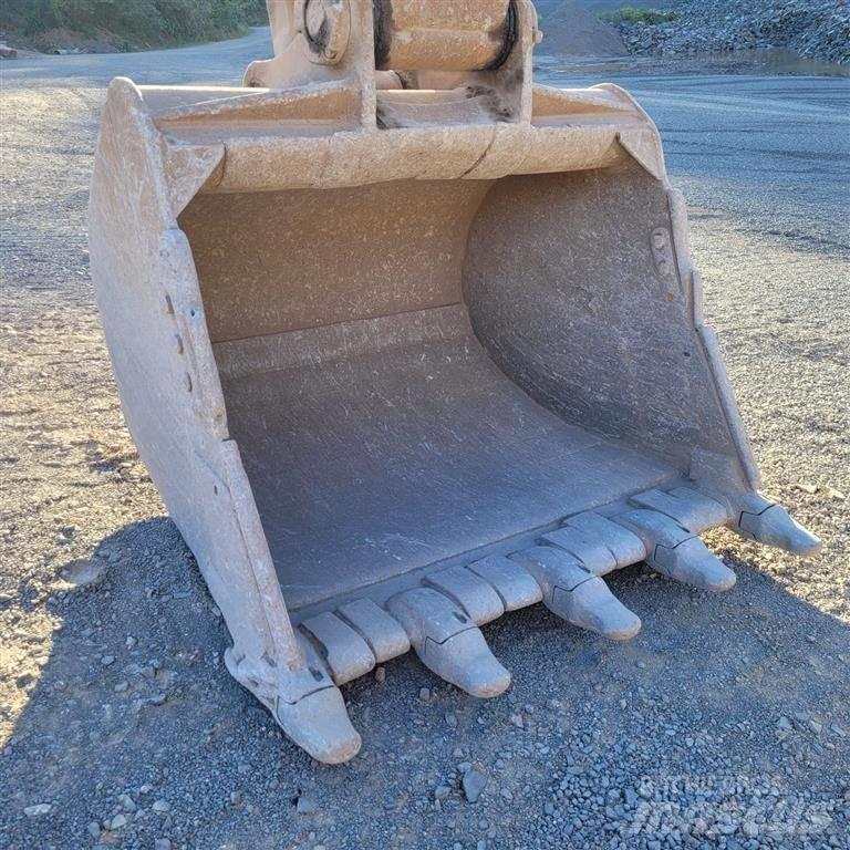 Volvo EC240BLC Paletli ekskavatörler