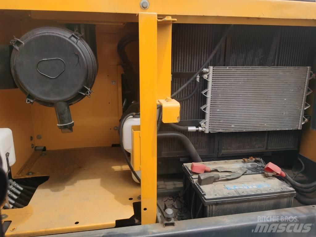 Kobelco SK 200-8 Paletli ekskavatörler