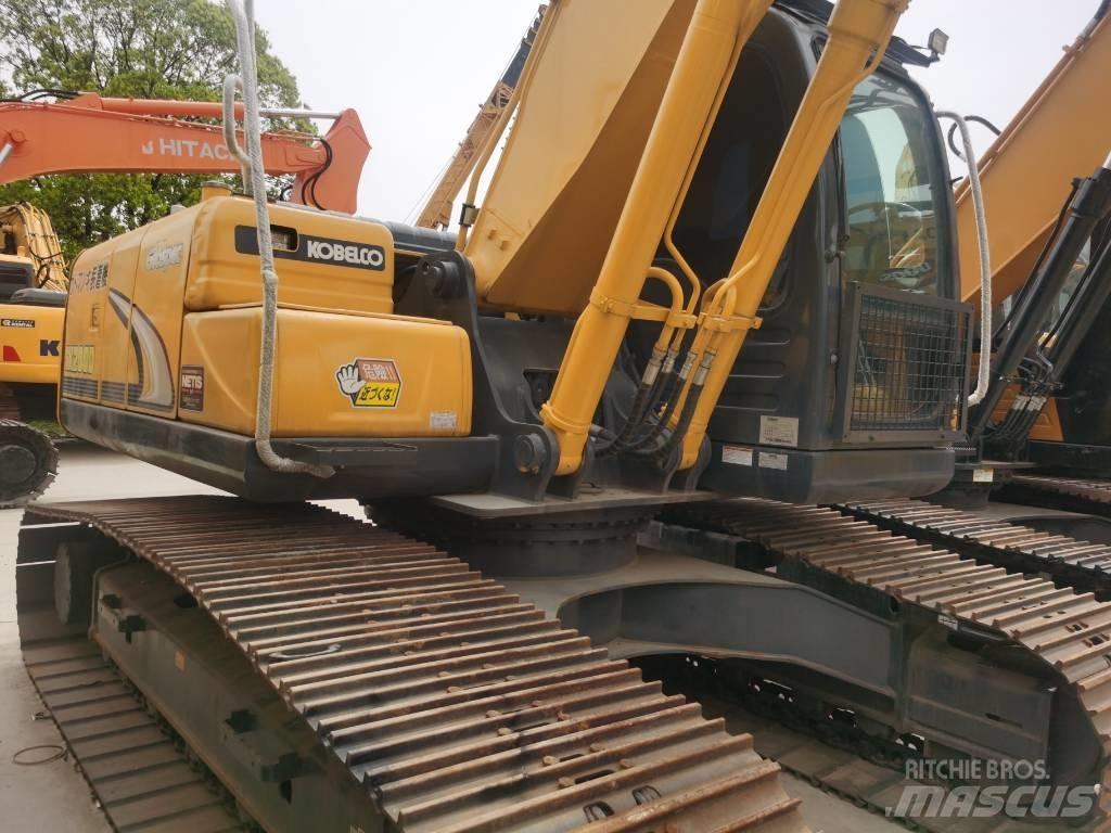 Kobelco SK 200-8 Paletli ekskavatörler