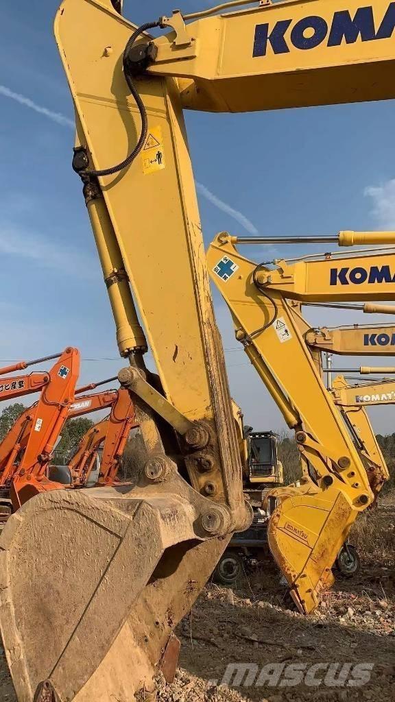 Komatsu PC 220-8 Paletli ekskavatörler