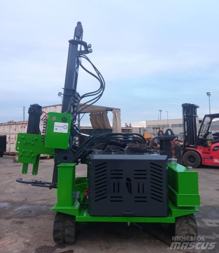 Mazaka MW 1000 Titreşimli kazık çakıcıları