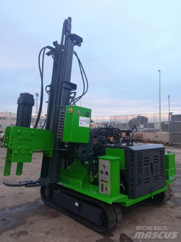 Mazaka MW 1000 Titreşimli kazık çakıcıları