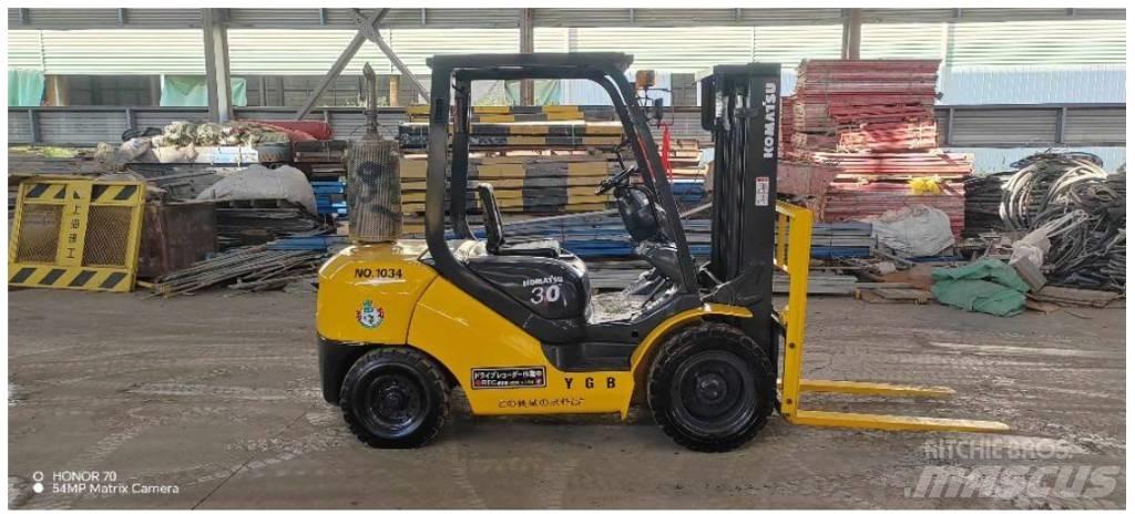 Komatsu FD 30 T-14 Dizel forkliftler