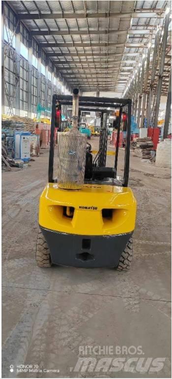 Komatsu FD 30 T-14 Dizel forkliftler