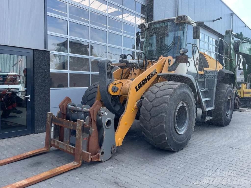 Liebherr L566 Tekerlekli yükleyiciler