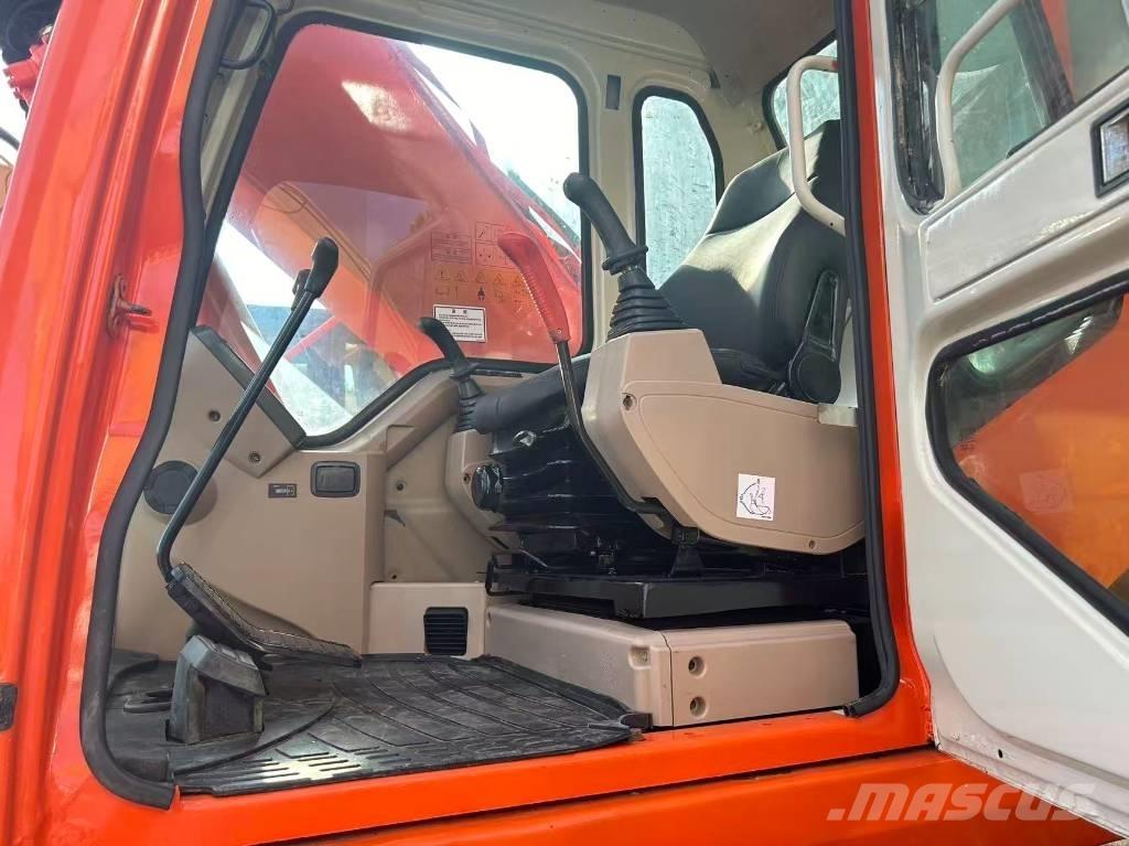 Doosan DH 225 LC-7 Paletli ekskavatörler