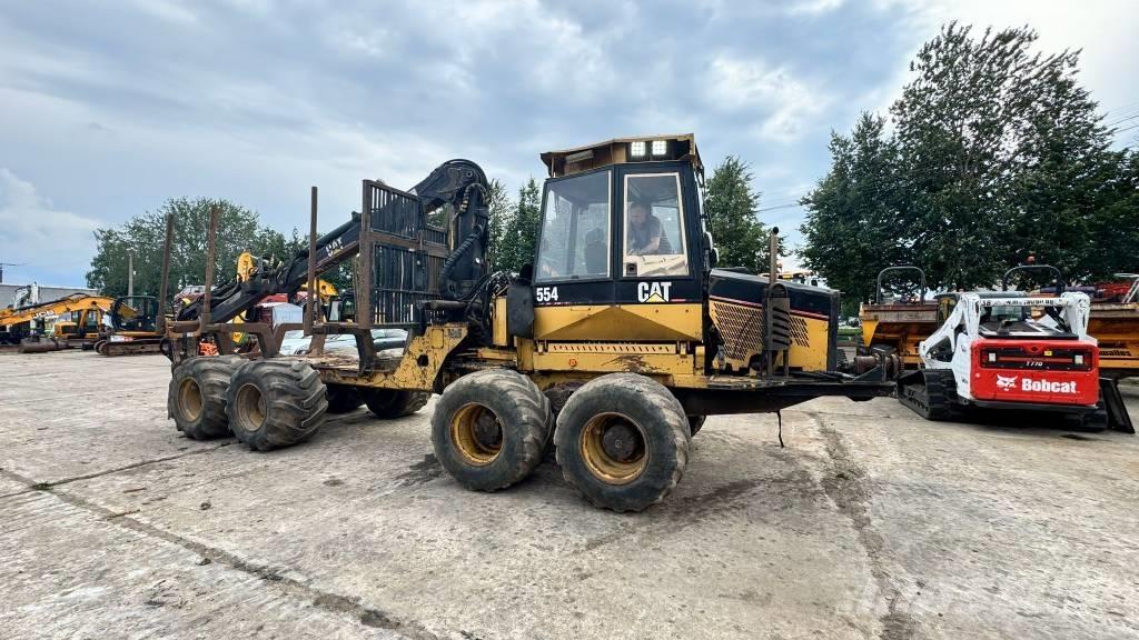 CAT 554 Tomruk yükleyici traktörler