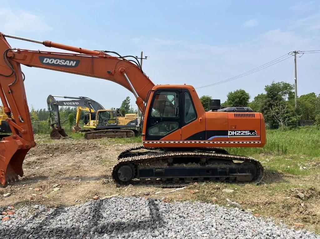 Doosan DH 300 Paletli ekskavatörler