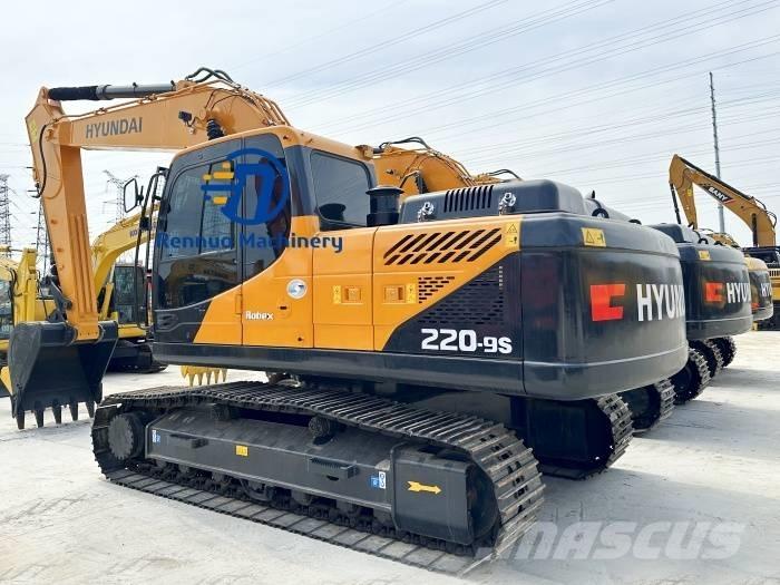 Hyundai R220LC-9S Paletli ekskavatörler