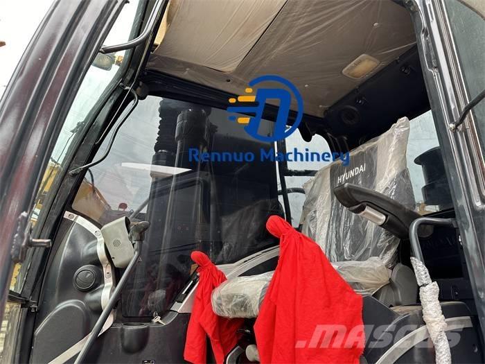 Hyundai R220LC-9S Paletli ekskavatörler