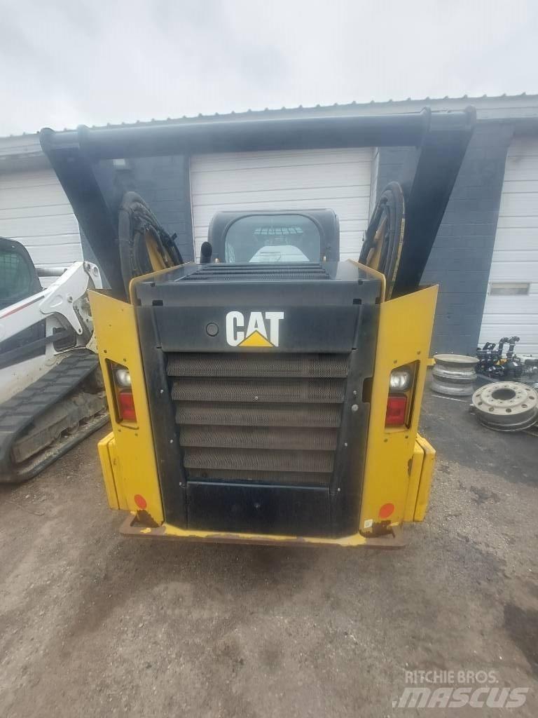 CAT 262D Skid steer loderler