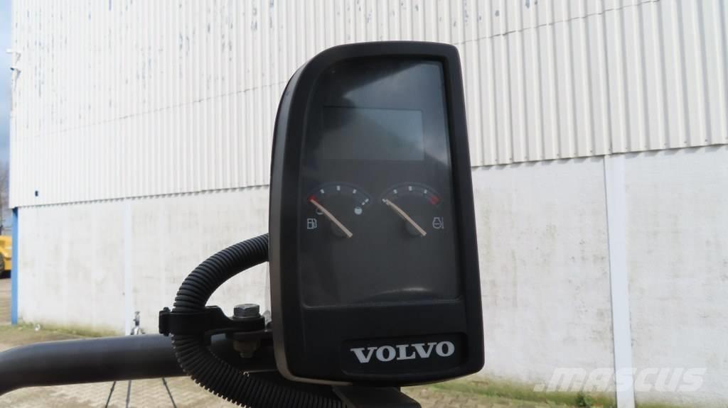 Volvo SD 45 B Tek tamburlu silindirler