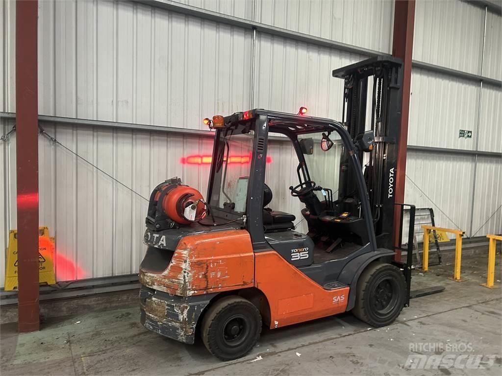 Toyota 02-8FGJF35 LPG'li forkliftler