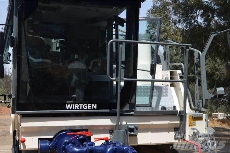 Wirtgen W240 Diger kamyonlar