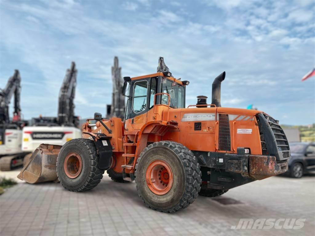 Doosan DL 300 Tekerlekli yükleyiciler