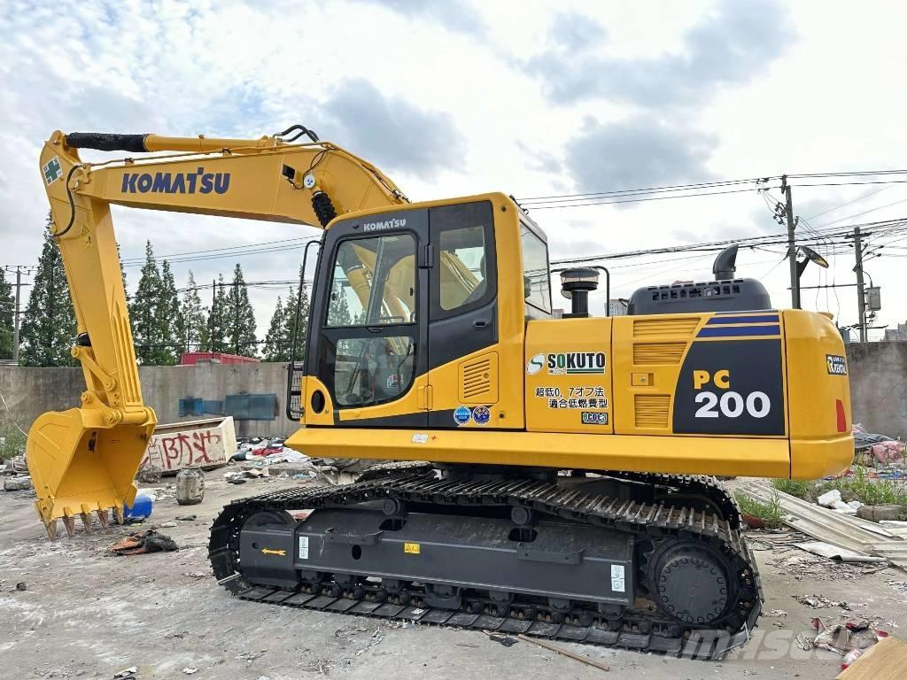 Komatsu PC 200-8 Paletli ekskavatörler