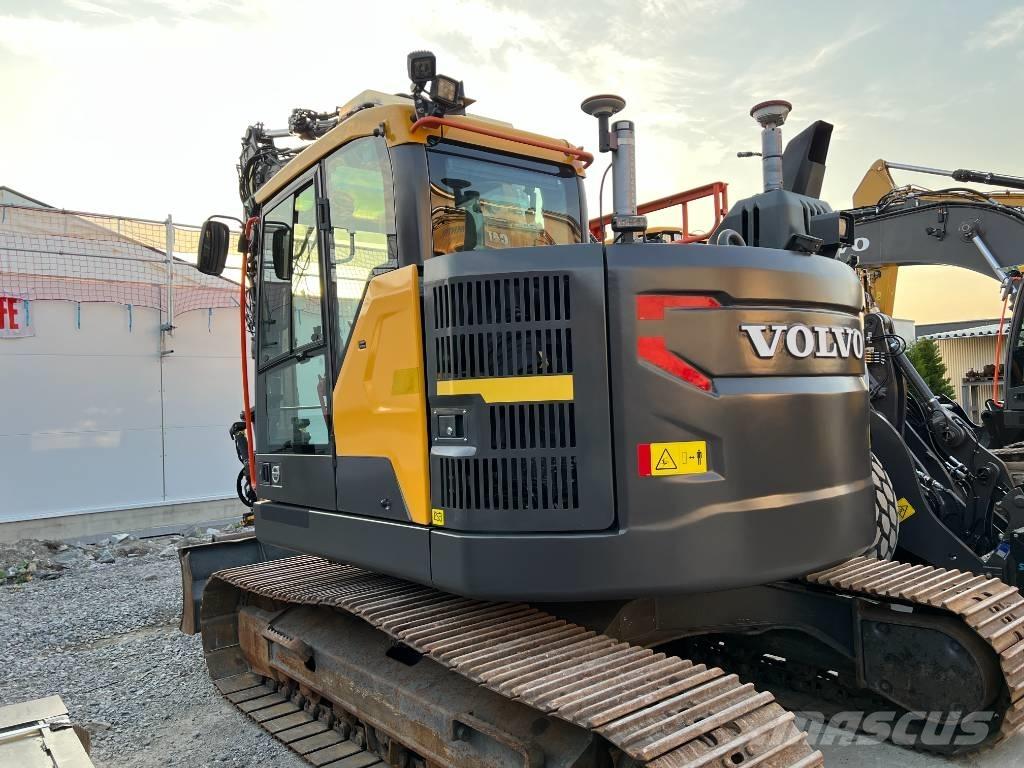 Volvo ECR145EL Paletli ekskavatörler