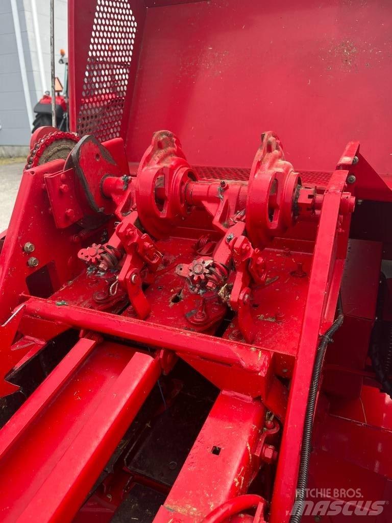 Massey Ferguson 1839 Küp balya makinalari