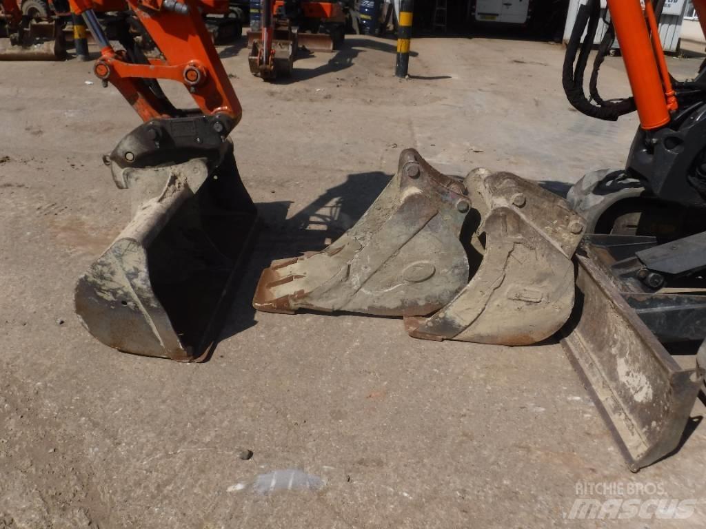 Hitachi ZX 85 US B-5 Midi ekskavatörler 7 - 12 t