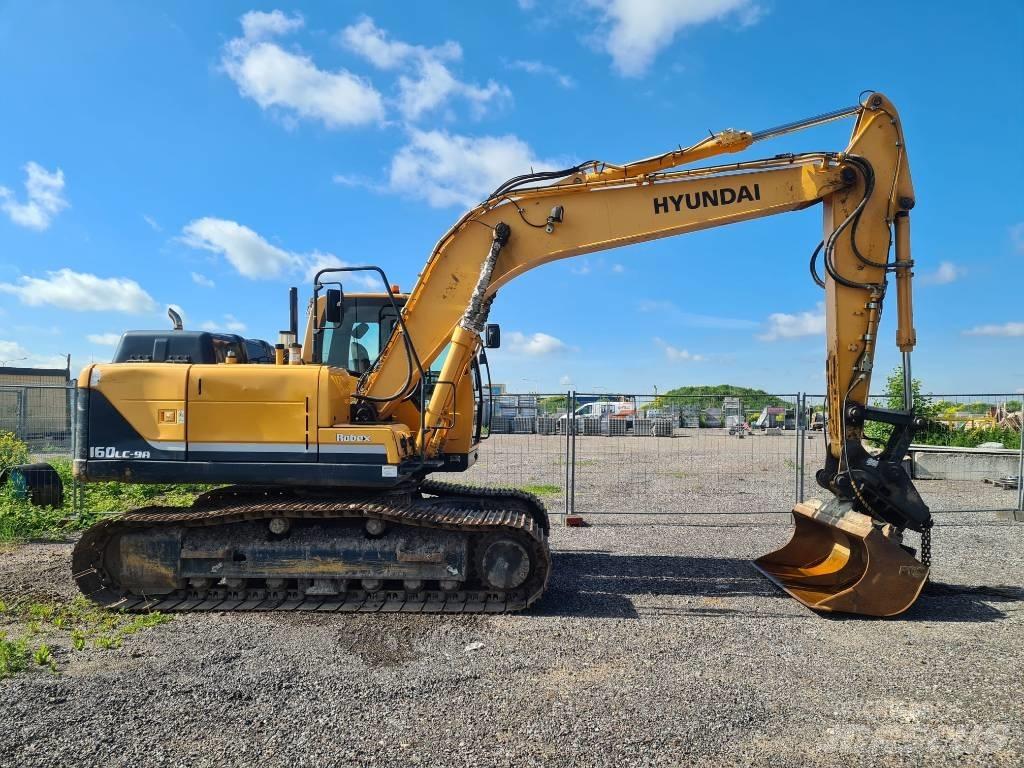 Hyundai R160LC-9A Paletli ekskavatörler