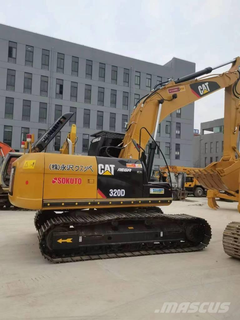 CAT 320 D Paletli ekskavatörler