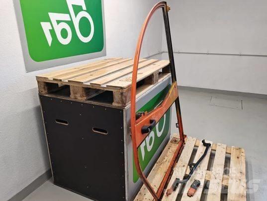 JLG 307 door Kabin