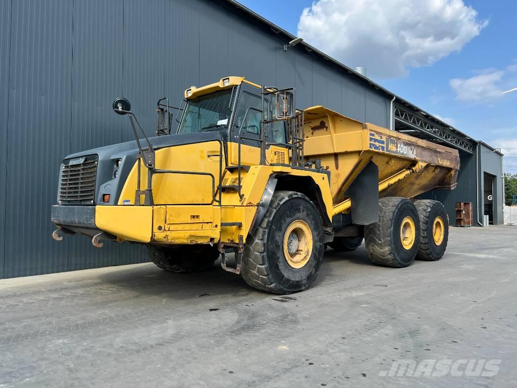 Komatsu HM400-3 Belden kirma kaya kamyonu