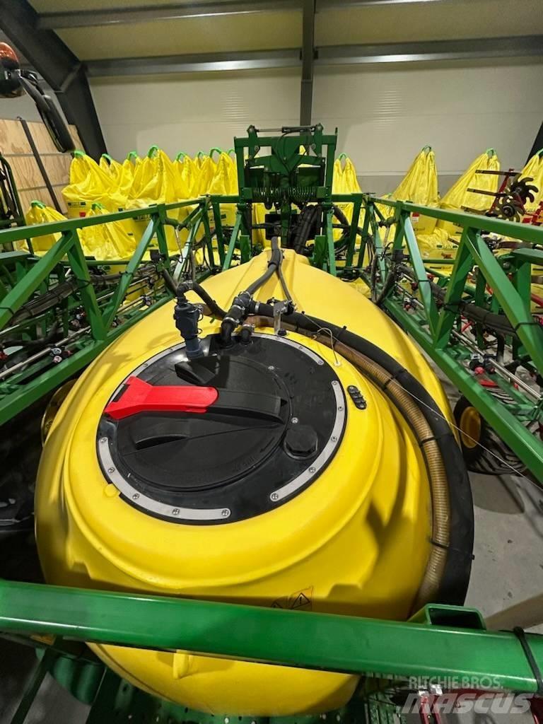 John Deere 740 i Çekilir pülverizatörler