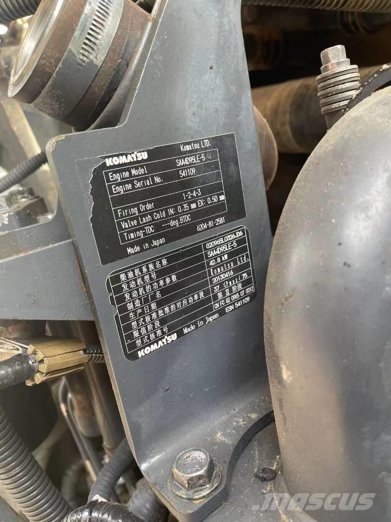 Komatsu PC 60-8 Paletli ekskavatörler