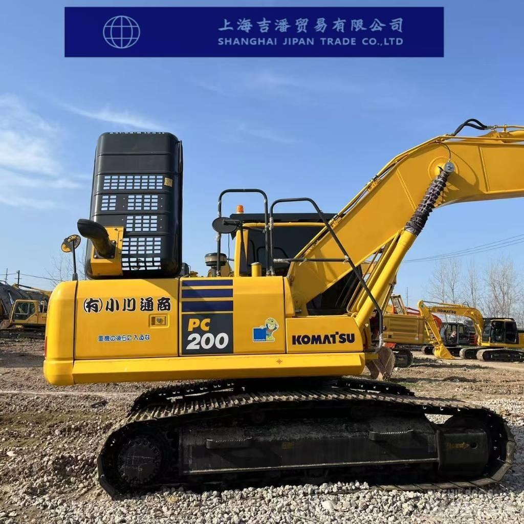 Komatsu PC 200 Paletli ekskavatörler
