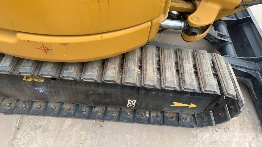 CAT 303 Paletli ekskavatörler