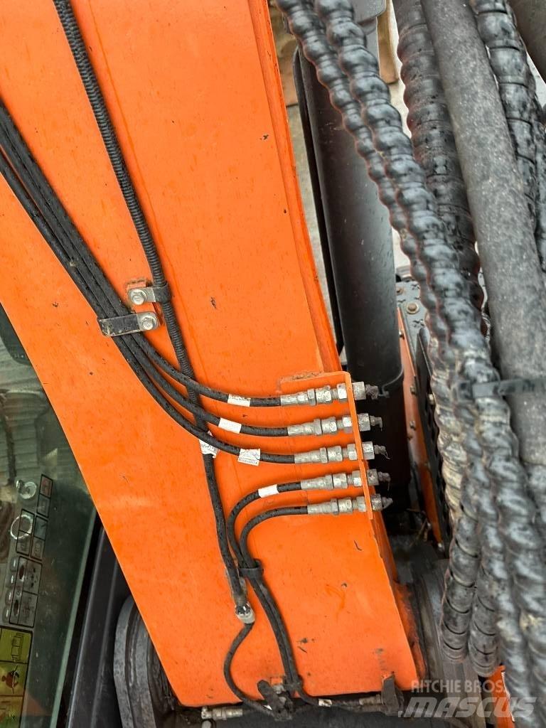 Doosan DX 140 LCR Paletli ekskavatörler