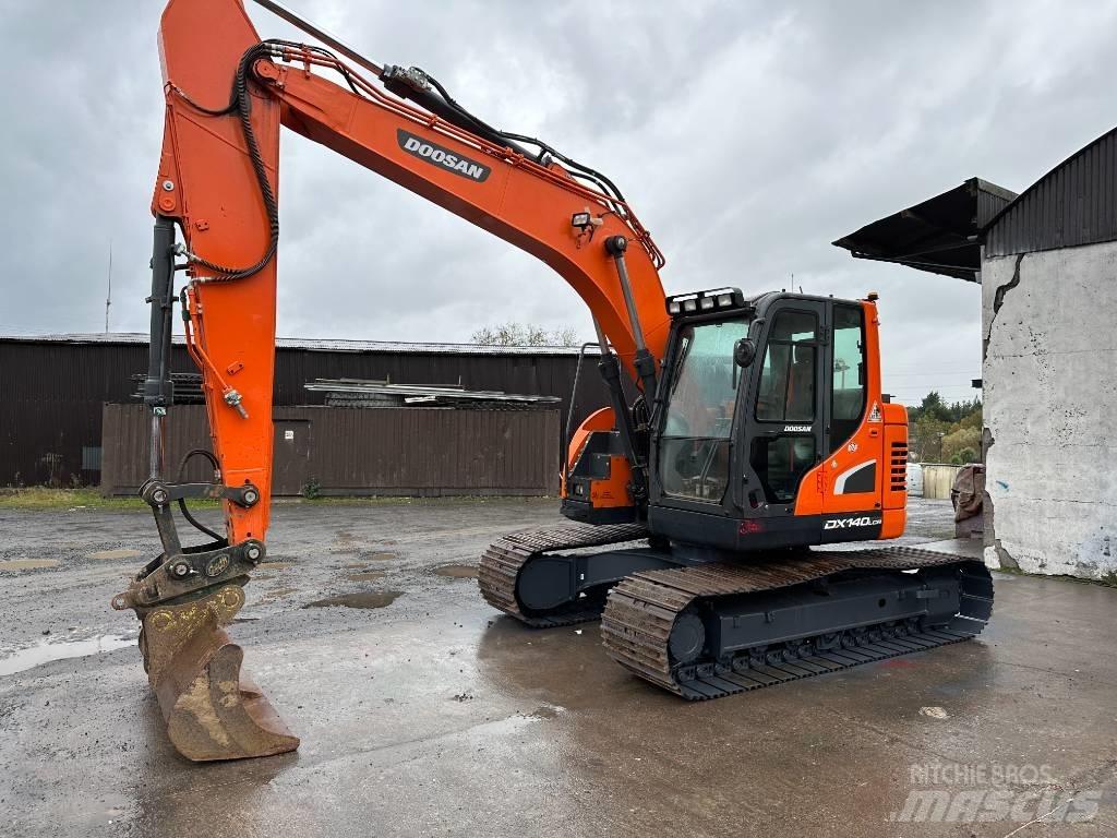 Doosan DX 140 LCR Paletli ekskavatörler