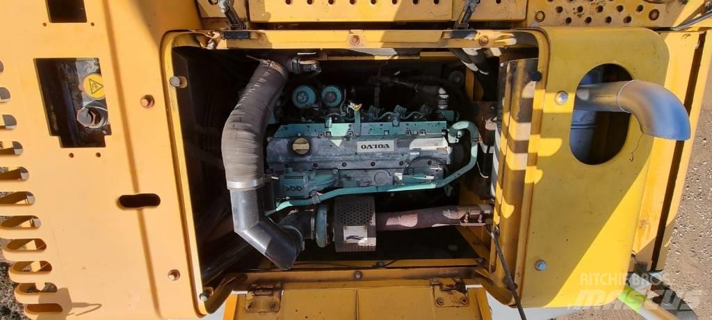 Volvo EC 210 B Paletli ekskavatörler