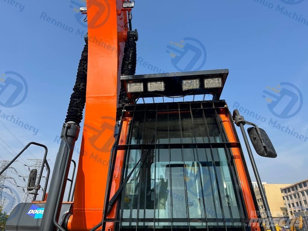 Doosan DX 300LC-9C Paletli ekskavatörler