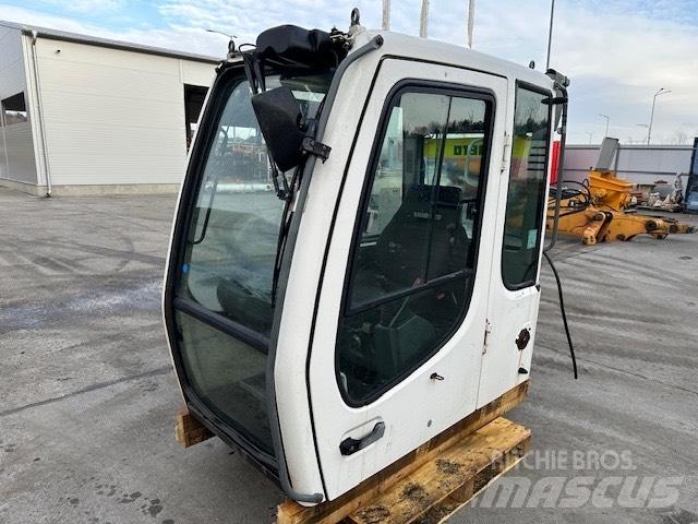 Liebherr R 317 CAB Kabin