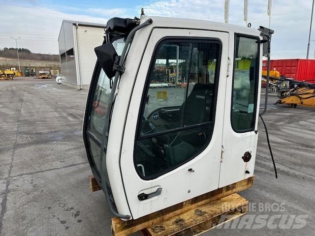 Liebherr R 317 CAB Kabin