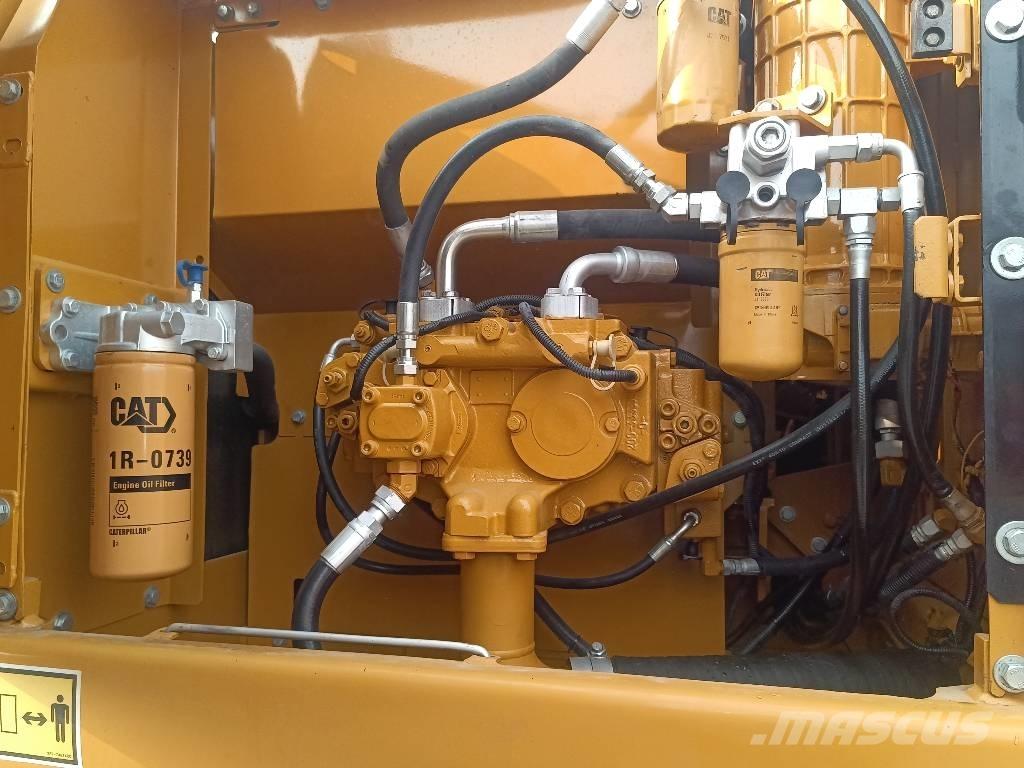 CAT 323 D2L Paletli ekskavatörler