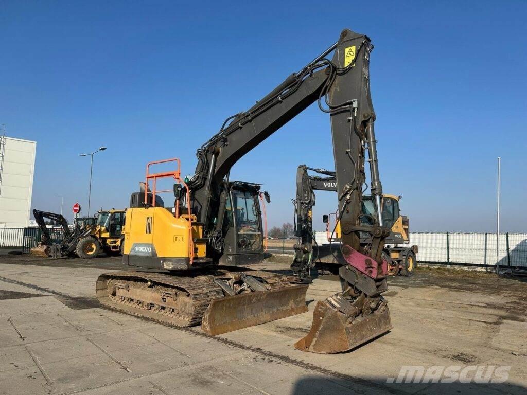 Volvo ECR145EL Paletli ekskavatörler