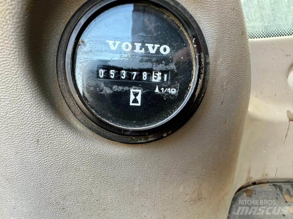 Volvo ECR145EL Paletli ekskavatörler
